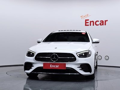 MERCEDES-BENZ E-CLASS - 2