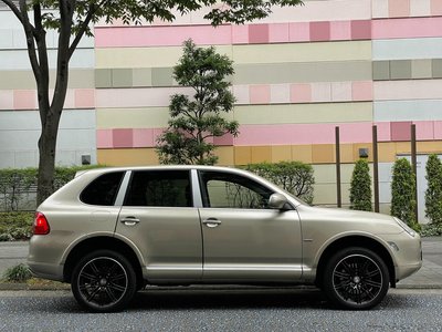 PORSCHE CAYENNE - 6