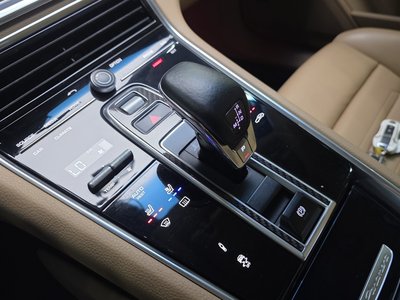 صورة مصغرة 12 لـ 2018 Porsche PANAMERA