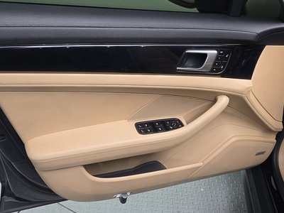 صورة مصغرة 14 لـ 2018 Porsche PANAMERA