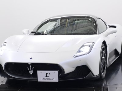 MASERATI MC20 - 8
