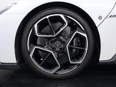 MASERATI MC20 - 5