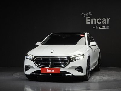 MERCEDES-BENZ E-CLASS - 2