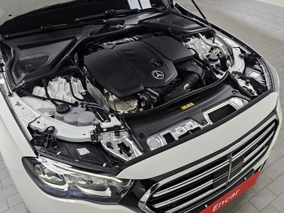MERCEDES-BENZ E-CLASS - 7