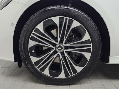 MERCEDES-BENZ E-CLASS - 6