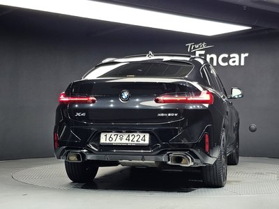 2022 BMW X4 照片 3