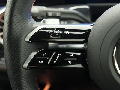 MERCEDES-BENZ EQB - 9