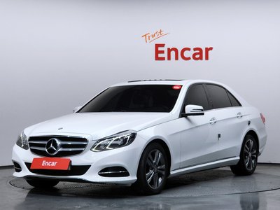 MERCEDES-BENZ E-CLASS - 1