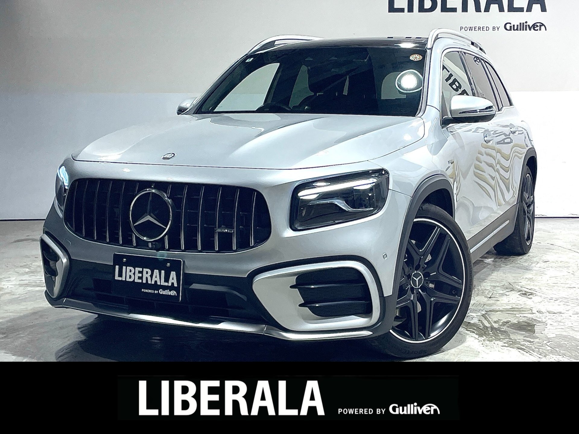 MERCEDES-BENZ GLB AMG - View 1