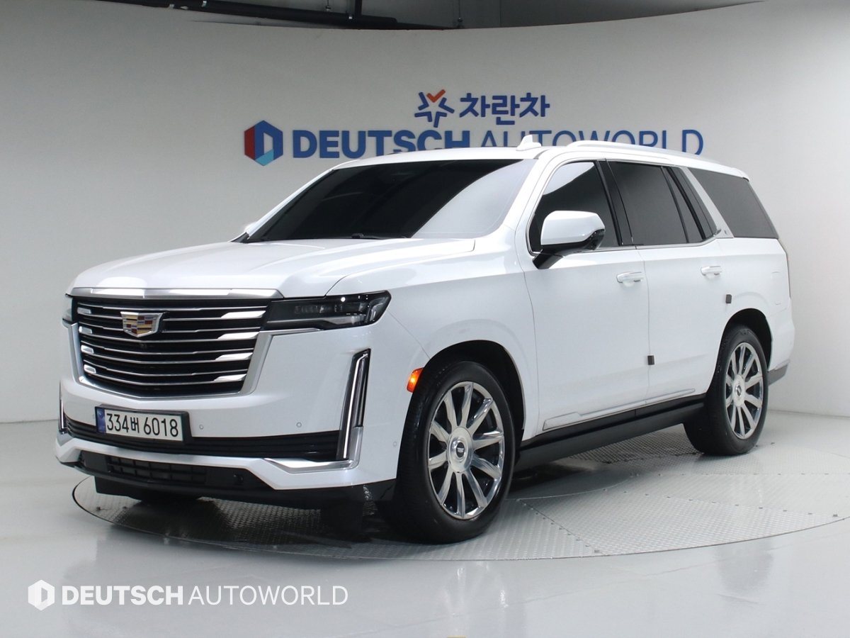 CADILLAC ESCALADE 5TH GENERATION - View 1