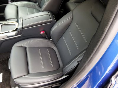 MERCEDES-BENZ GLB - 10