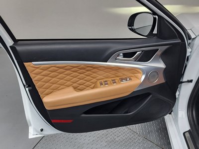 2023 Genesis THE NEW G70 — миниатюра 14
