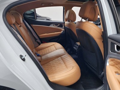 2023 Genesis THE NEW G70 — миниатюра 17