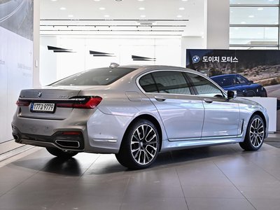 BMW 7 SERIES - 4