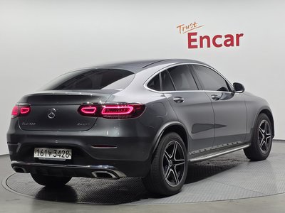 MERCEDES-BENZ GLC - 4