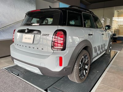 MINI MINI CROSSOVER - 9