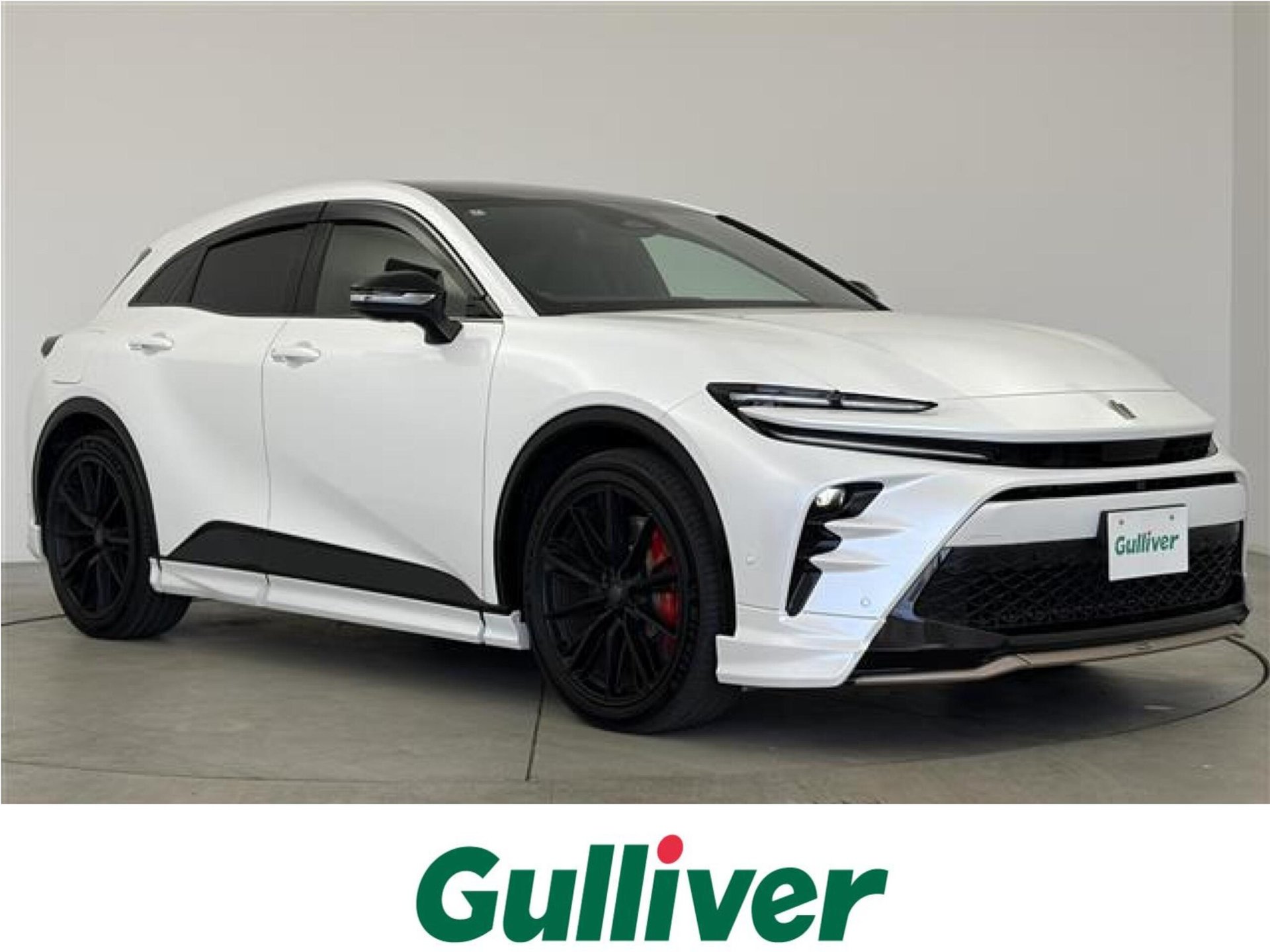 TOYOTA CROWN SPORT - View 1