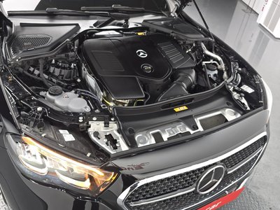 MERCEDES-BENZ E-CLASS - 7