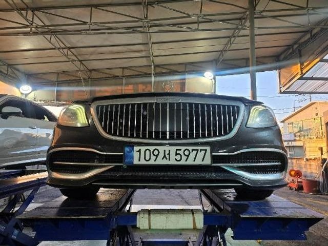 MERCEDES-BENZ S-CLASS - View 1