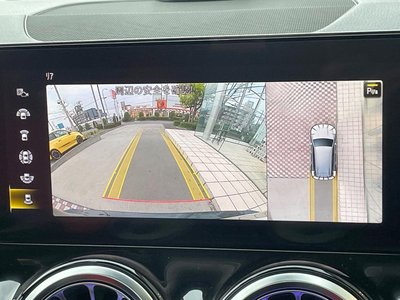 MERCEDES-BENZ GLB - 5