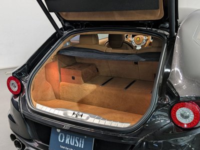 صورة مصغرة 21 لـ 2014 Ferrari FF