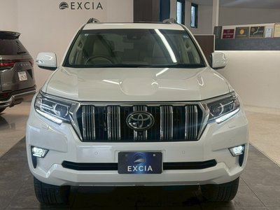 2023 Toyota LAND CRUISER PRADO photo 5