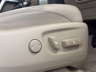 صورة مصغرة 41 لـ 2023 Toyota LAND CRUISER PRADO
