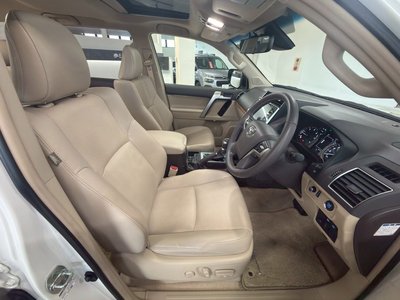صورة مصغرة 43 لـ 2023 Toyota LAND CRUISER PRADO