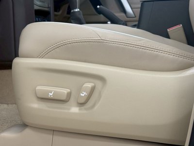 صورة مصغرة 44 لـ 2023 Toyota LAND CRUISER PRADO