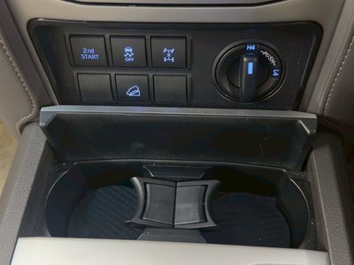صورة مصغرة 37 لـ 2023 Toyota LAND CRUISER PRADO