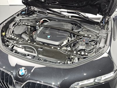 2025 BMW 7 SERIES photo 7