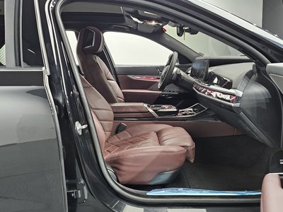 2025 BMW 7 SERIES — миниатюра 11