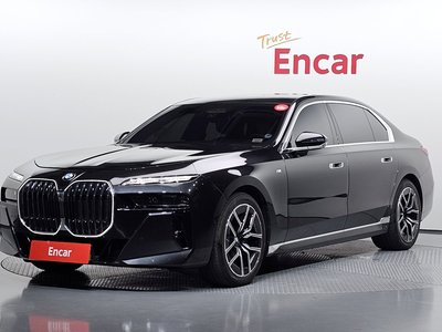 2025 BMW 7 SERIES photo 1