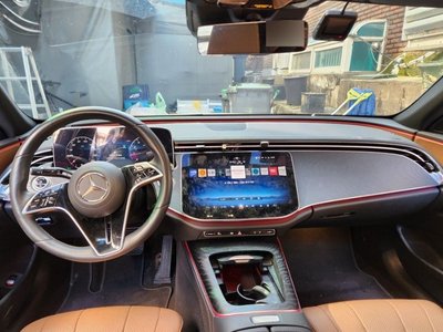 MERCEDES-BENZ E-CLASS - 9