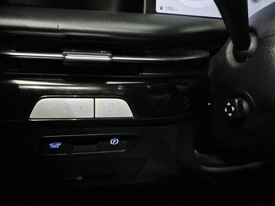 2024 Genesis G80 (RG3) — миниатюра 35