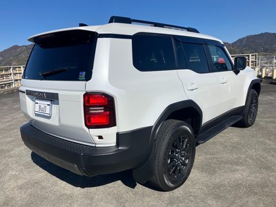 TOYOTA LAND CRUISER 250 - 6