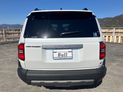 TOYOTA LAND CRUISER 250 - 7