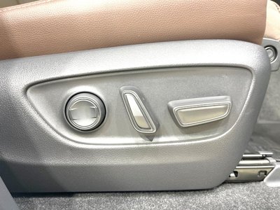 صورة مصغرة 38 لـ 2024 Toyota LAND CRUISER 250