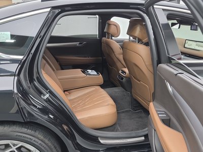 2023 Genesis G80 (RG3) thumbnail 11