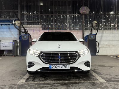 MERCEDES-BENZ E-CLASS