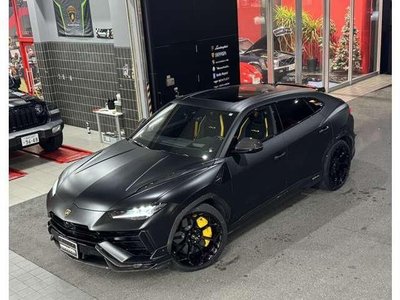 LAMBORGHINI URUS - 2