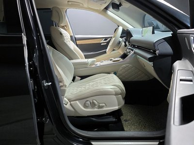 GENESIS GV80 - 10