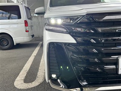 TOYOTA VELLFIRE - 9