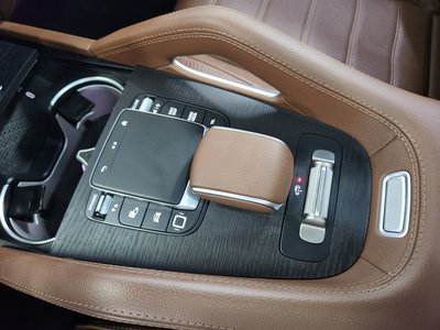 2025 Mercedes-BENZ GLS 缩略图 14