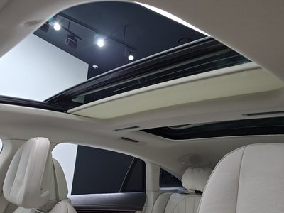 2022 Mercedes-BENZ EQS — миниатюра 33