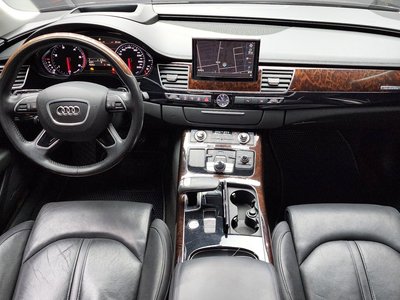 AUDI A8 - 5
