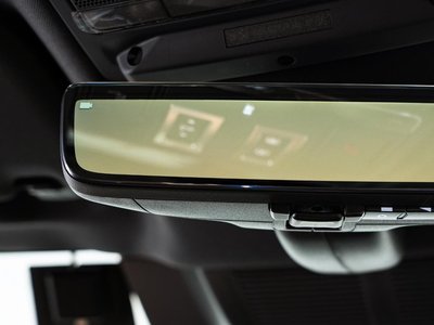 LAND ROVER DEFENDER - 6