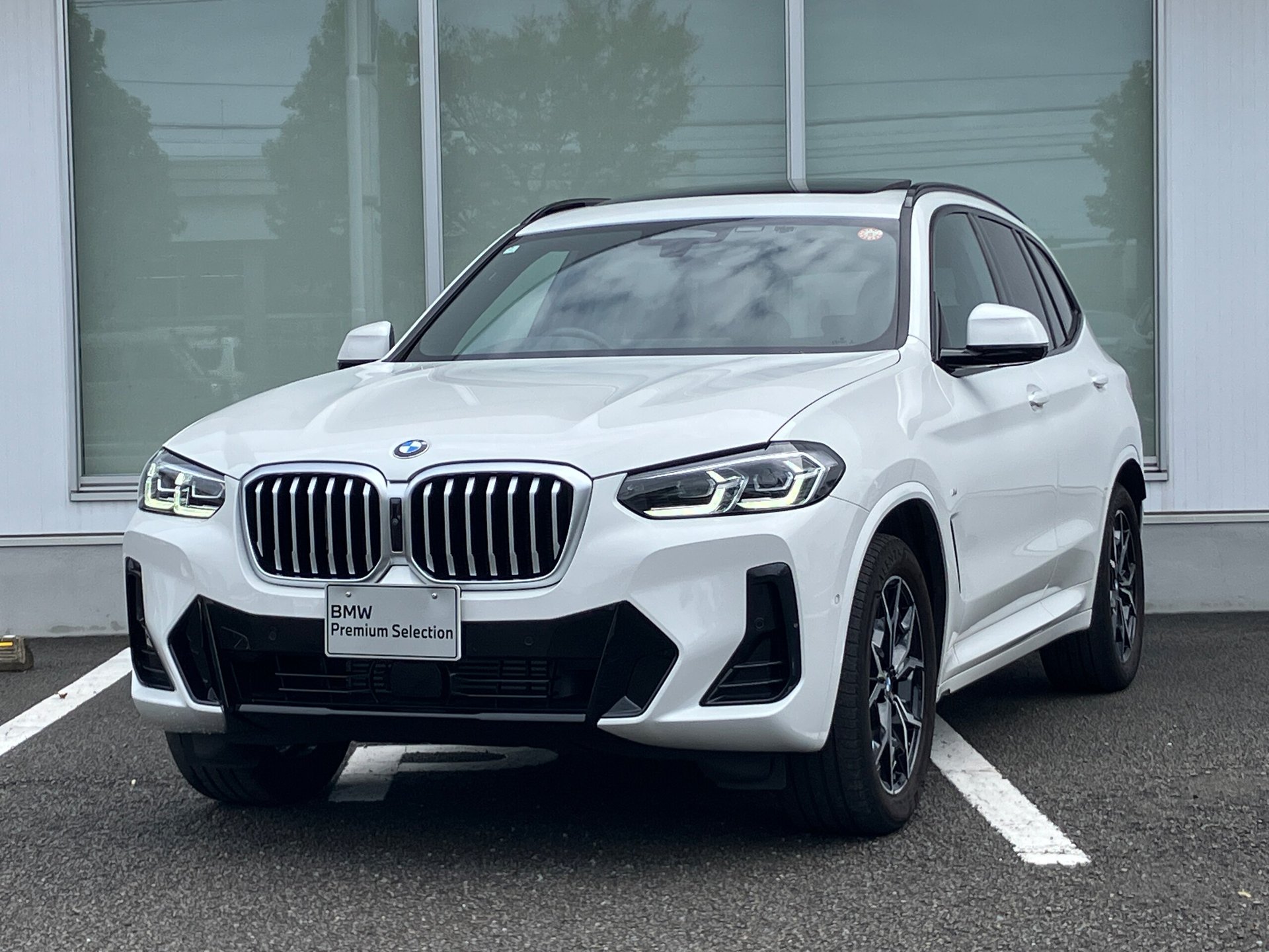 BMW X3 - View 1
