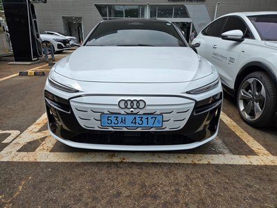 2025 AUDI A6 E-TRON 照片 1