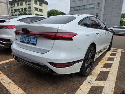2025 AUDI A6 E-TRON 照片 2